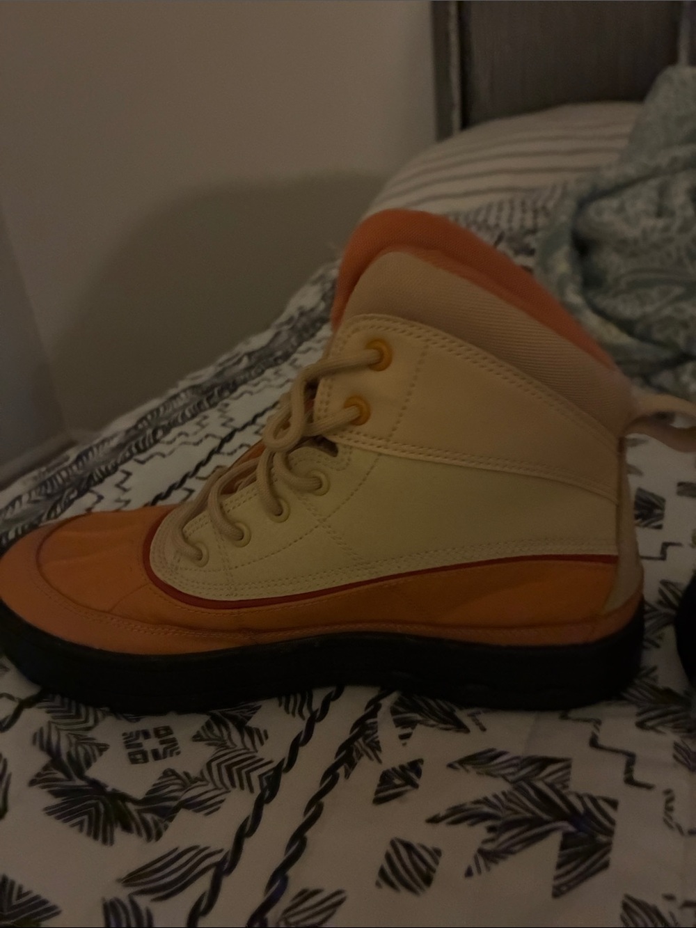 Nike ACG Women's Tan and Orange Lace-Up High-Top Boot